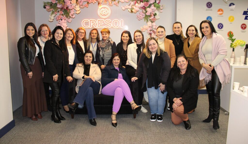 Cresol investe R$ 6,7 bilhões para fortalecer o empreendedorismo feminino no Brasil 1 Programa Potencializa Elas e1753111763666 1536x893 1